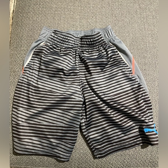 Puma shorts - Picture 1 of 2